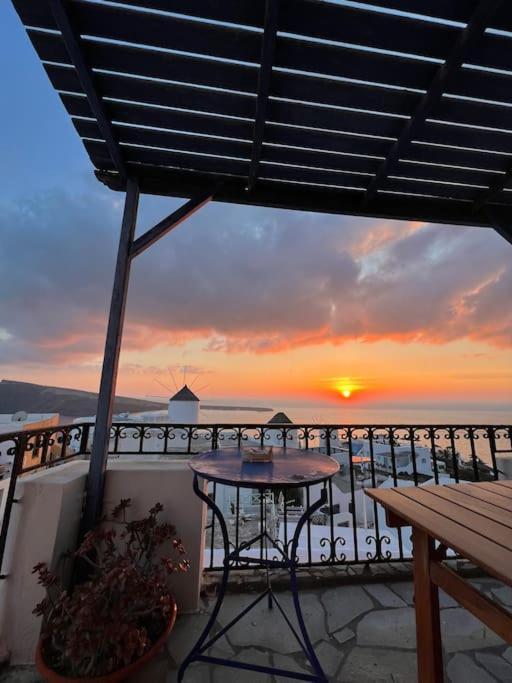 אויה Sunset View Apartment מראה חיצוני תמונה